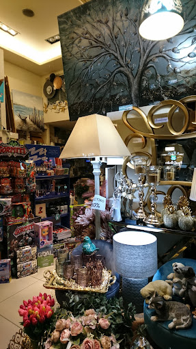 Βιβλία, Παιχνίδια, Διακόσμηση