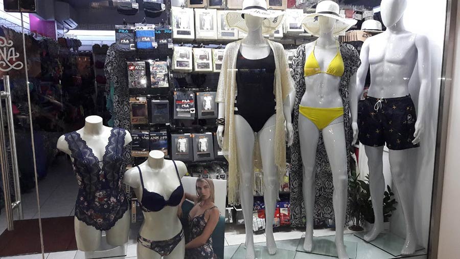 Εσώρουχα, Μαγιό, Πιζάμες