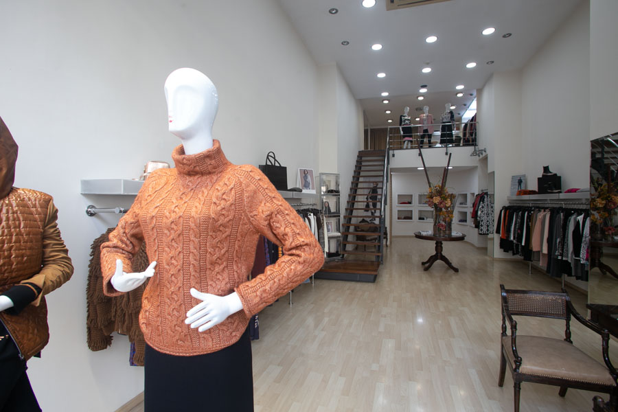 Γυναικεία Ενδύματα