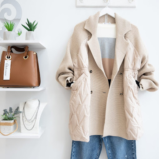 Κατάστημα γυναικείων ρούχων και αξεσουάρ