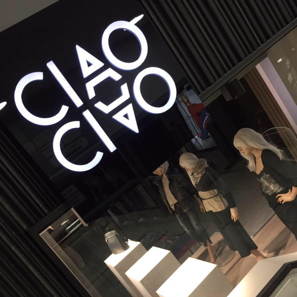 Γυναικεία Ενδύματα