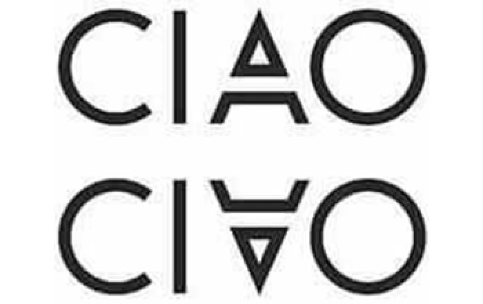 Γυναικεία Ενδύματα