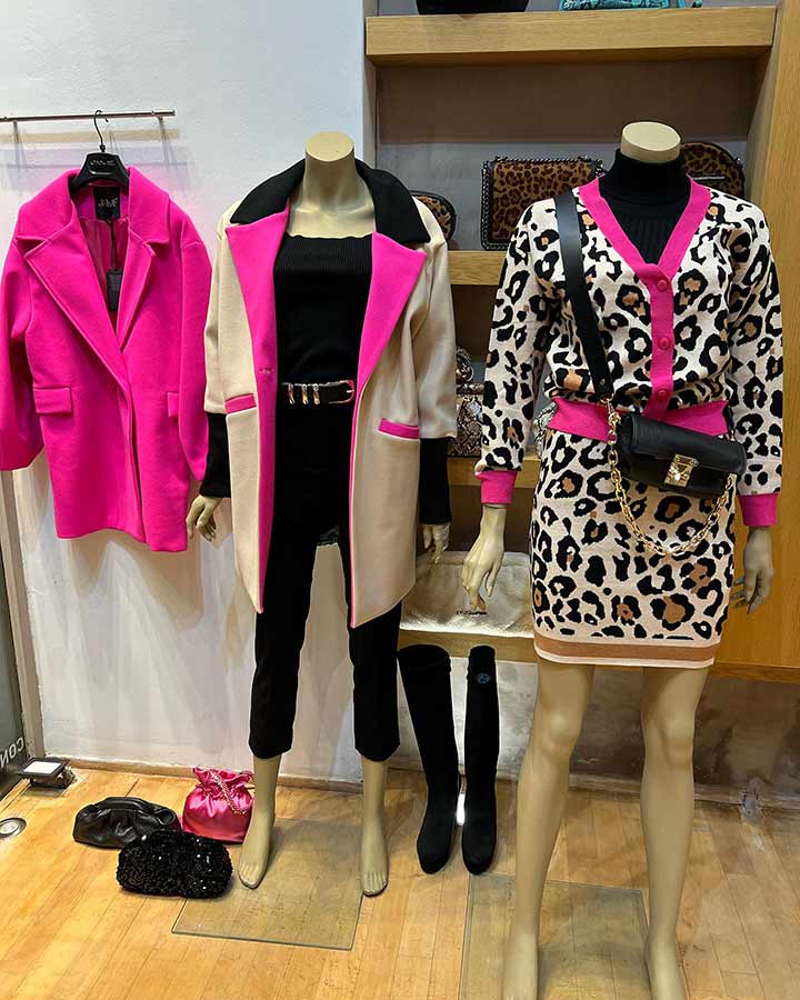 Γυναικεία Ενδύματα