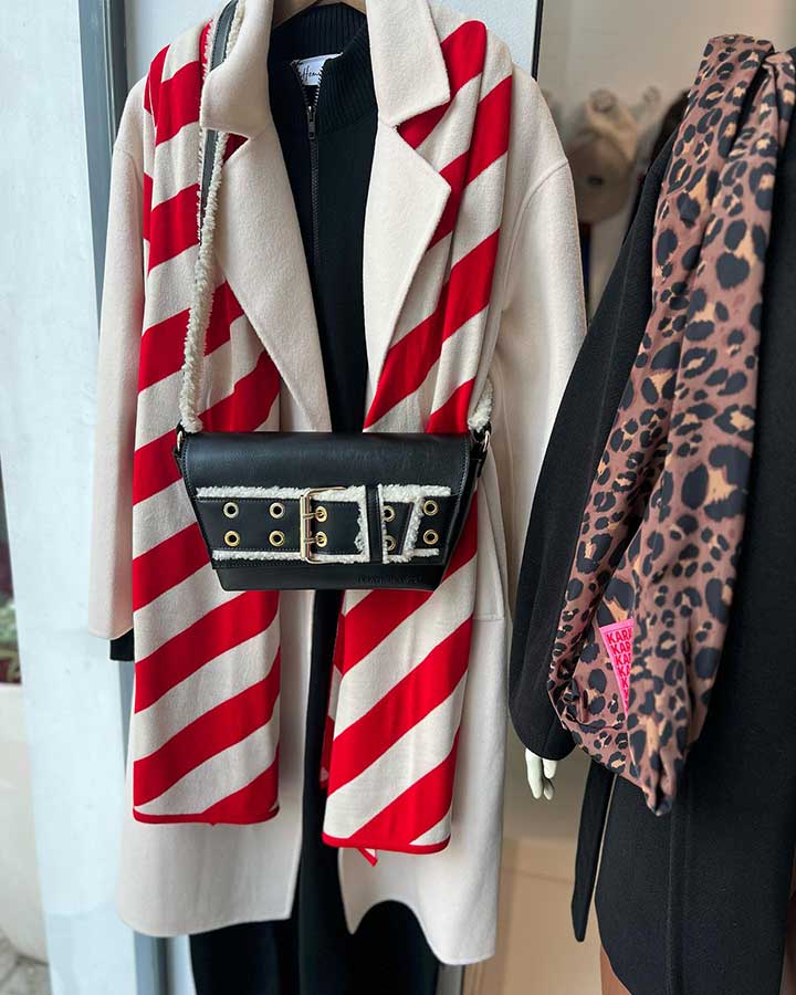 Γυναικεία Ενδύματα