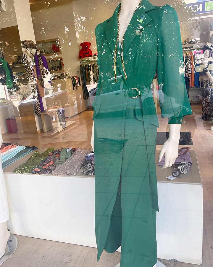 Γυναικεία Ενδύματα