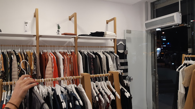 Κατάστημα γυναικείας ένδυσης