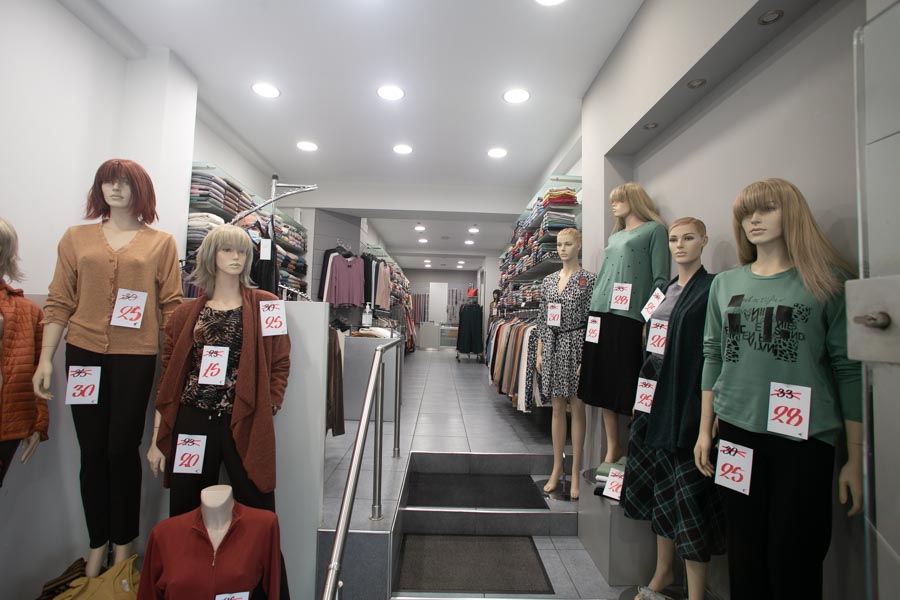 Γυναικεία Ενδύματα