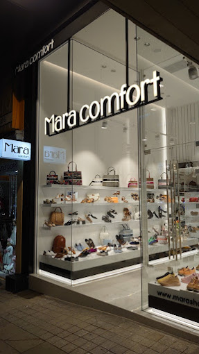 Γυναικεία υποδήματα και τσάντες