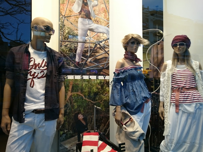 Κατάστημα Ανδρικών και Γυναικείων Ενδυμάτων