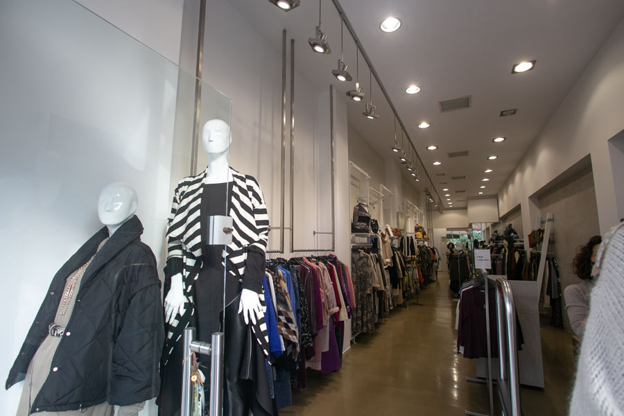 Γυναικεία Ενδύματα