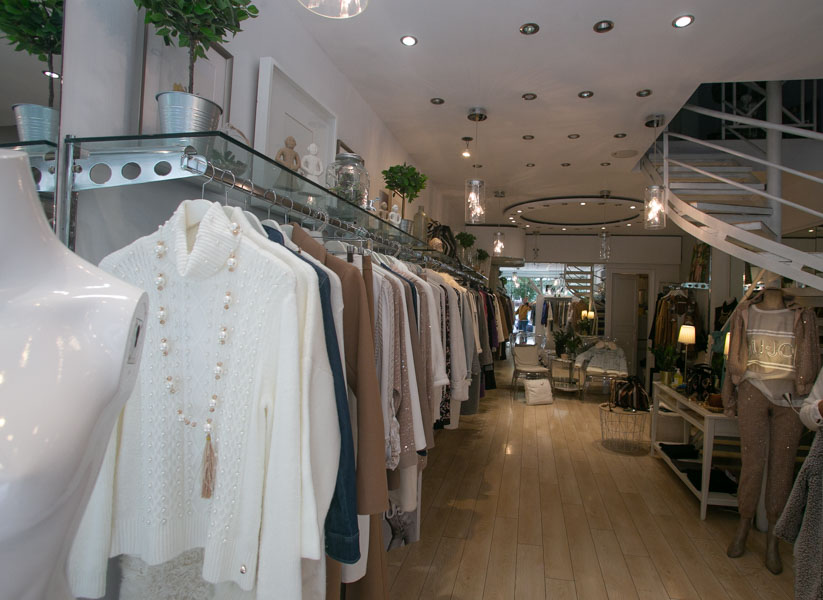 Γυναικεία Ενδύματα